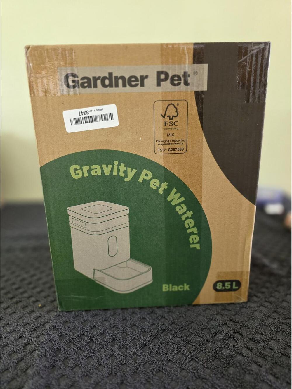 Gardner Pet Gravity Pet Waterer 8.5L Black Automatic Water Dispenser Dogs Cats
